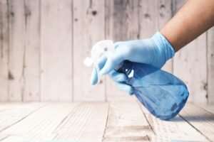 materials needed to wash crocs